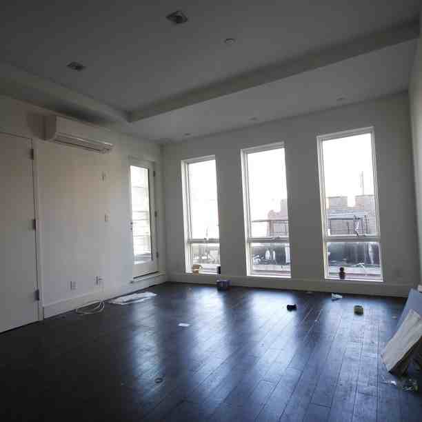 49 Montrose Avenue #6 - Photo 3 of 12