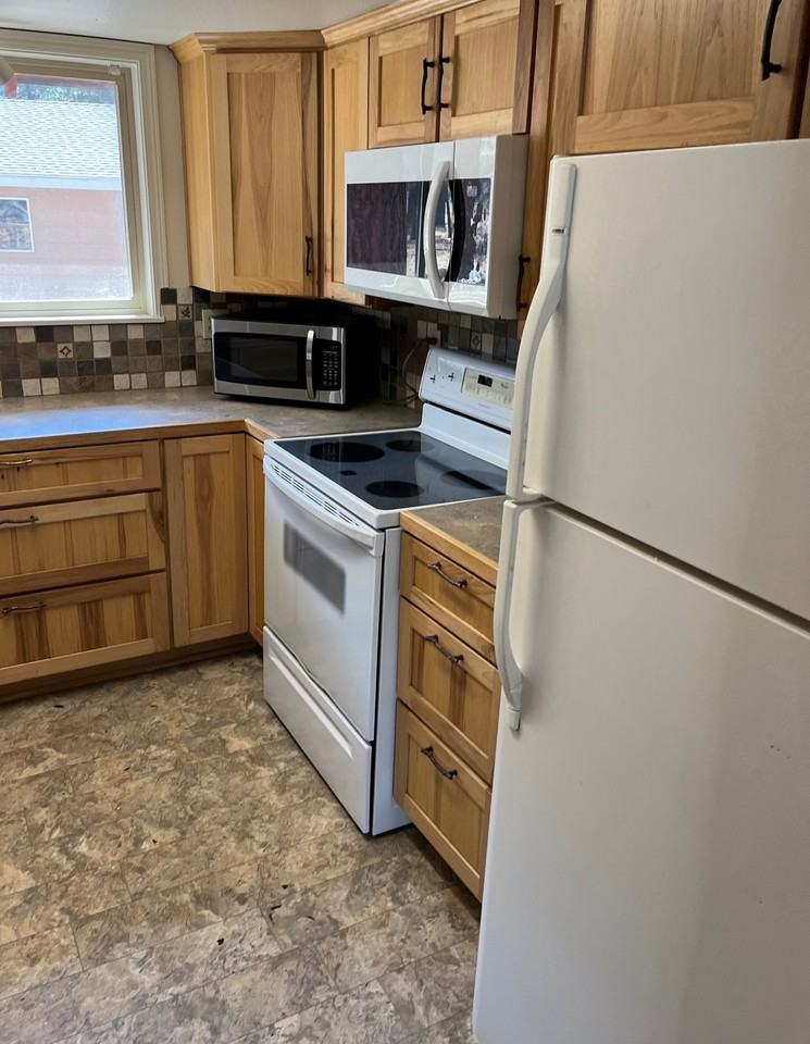 17540 Fisher Rd - Photo 5 of 8