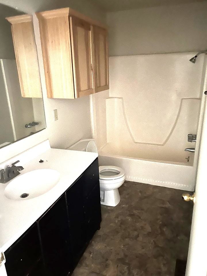 17540 Fisher Rd - Photo 7 of 8