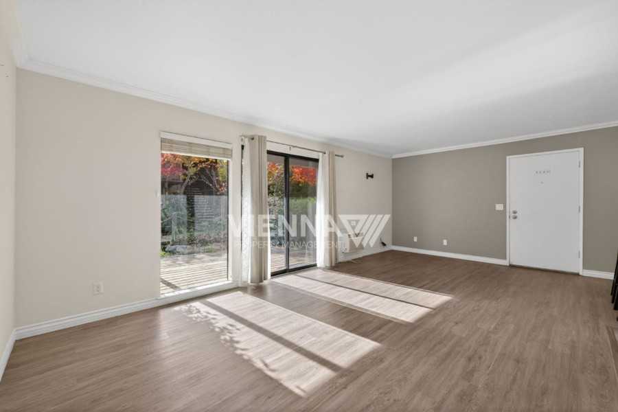 957 Fulton Ave #553 - Photo 4 of 32