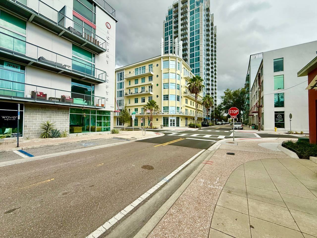 101 N 12th St #305 - Photo 3 of 48