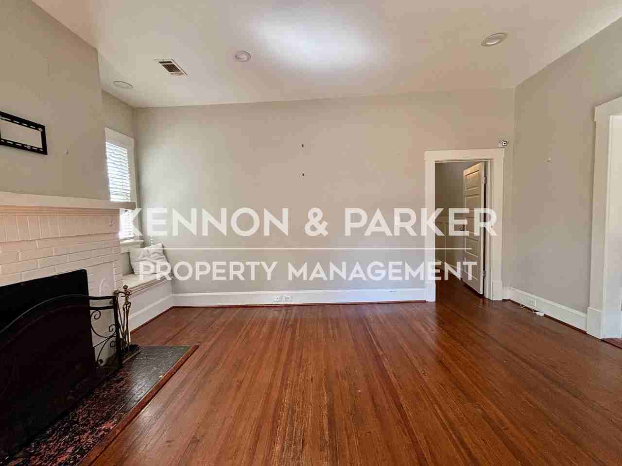 2413 18th Ave - Photo 2 of 23