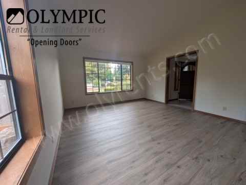 2646 58th Ct Se - Photo 3 of 32