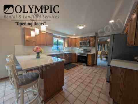 2646 58th Ct Se - Photo 5 of 32