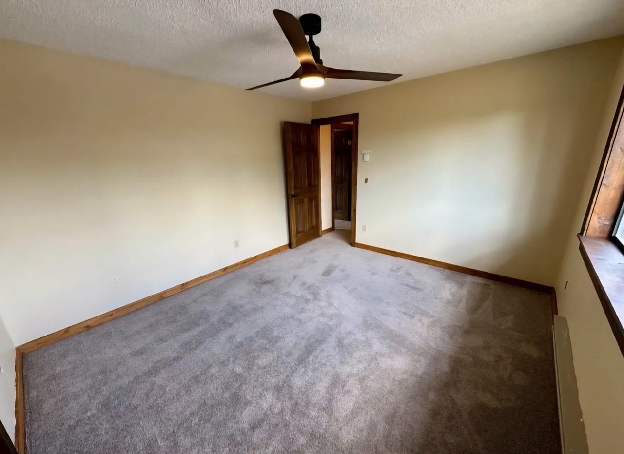 587 E Golf Pl - Photo 2 of 15
