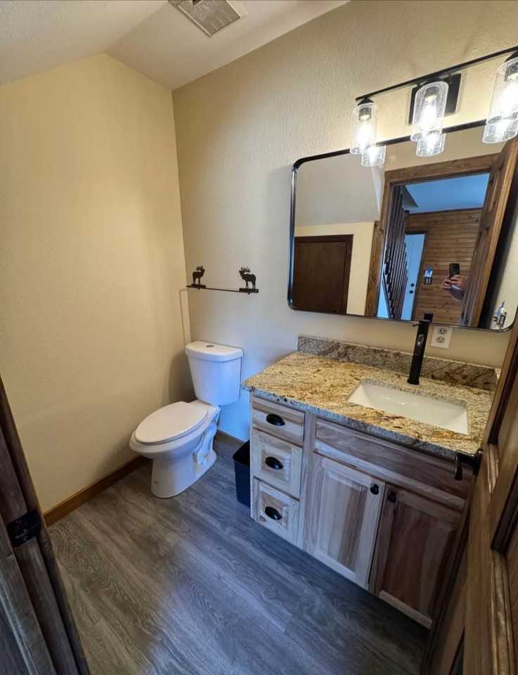587 E Golf Pl - Photo 6 of 15