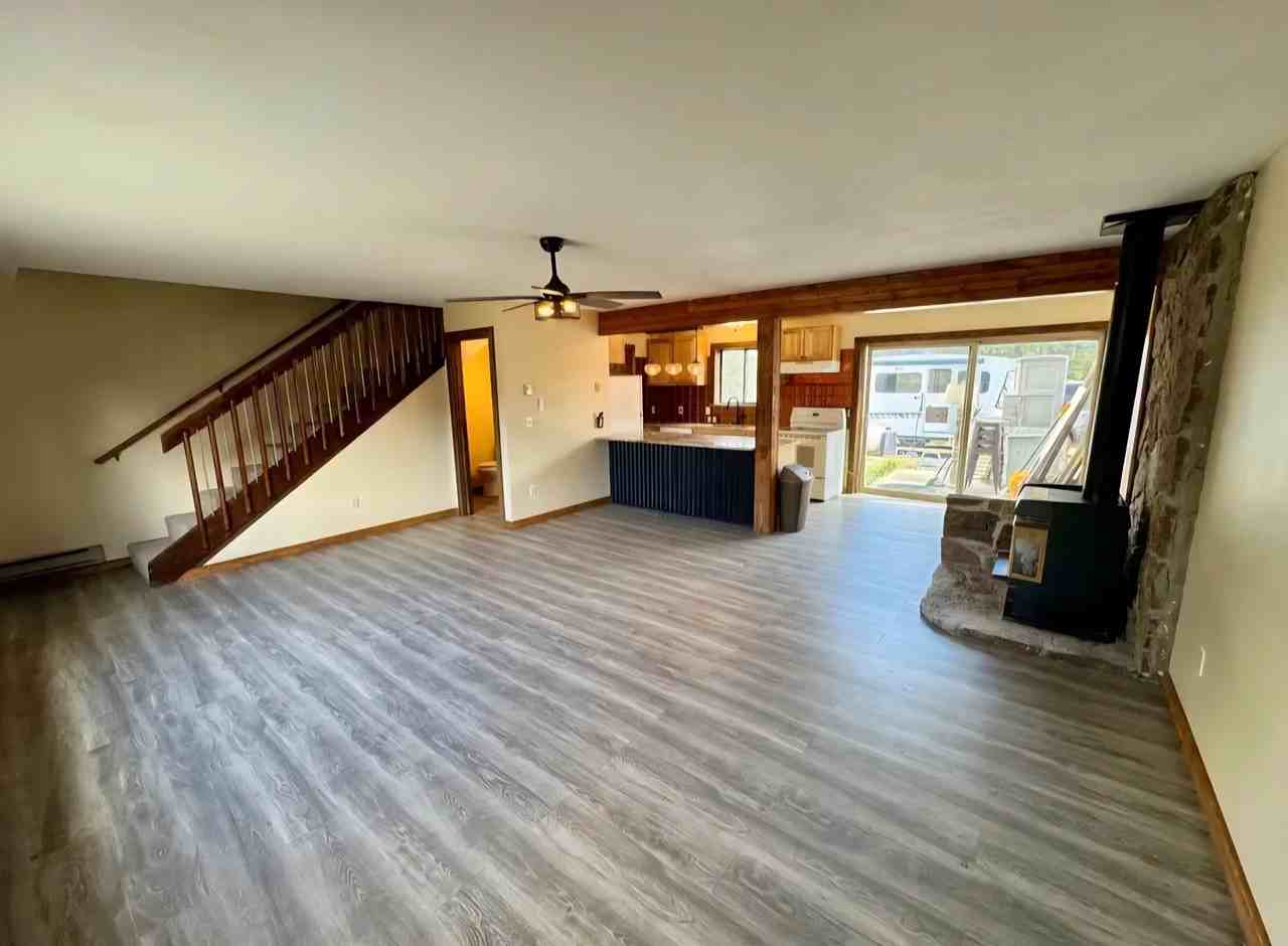 587 E Golf Pl - Photo 7 of 15