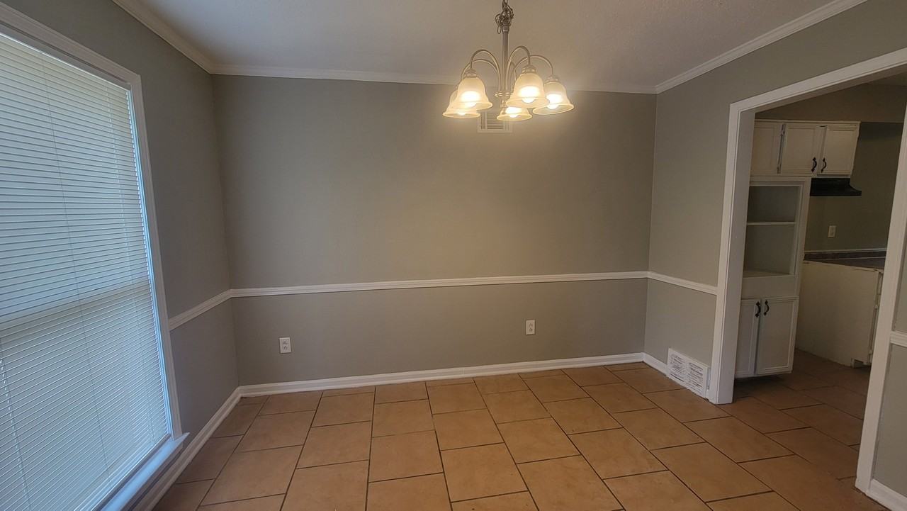 4945 Fernbrook Dr - Photo 5 of 24