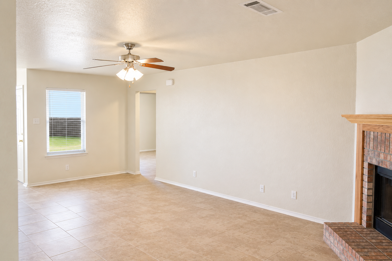 3902 John Haedge Dr - Photo 7 of 15