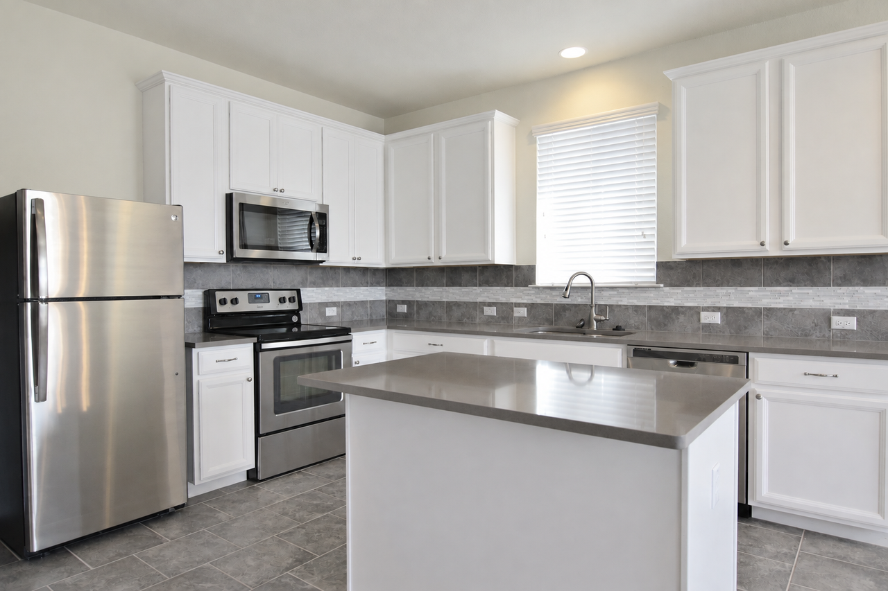 204 W Vega Ln - Photo 6 of 19