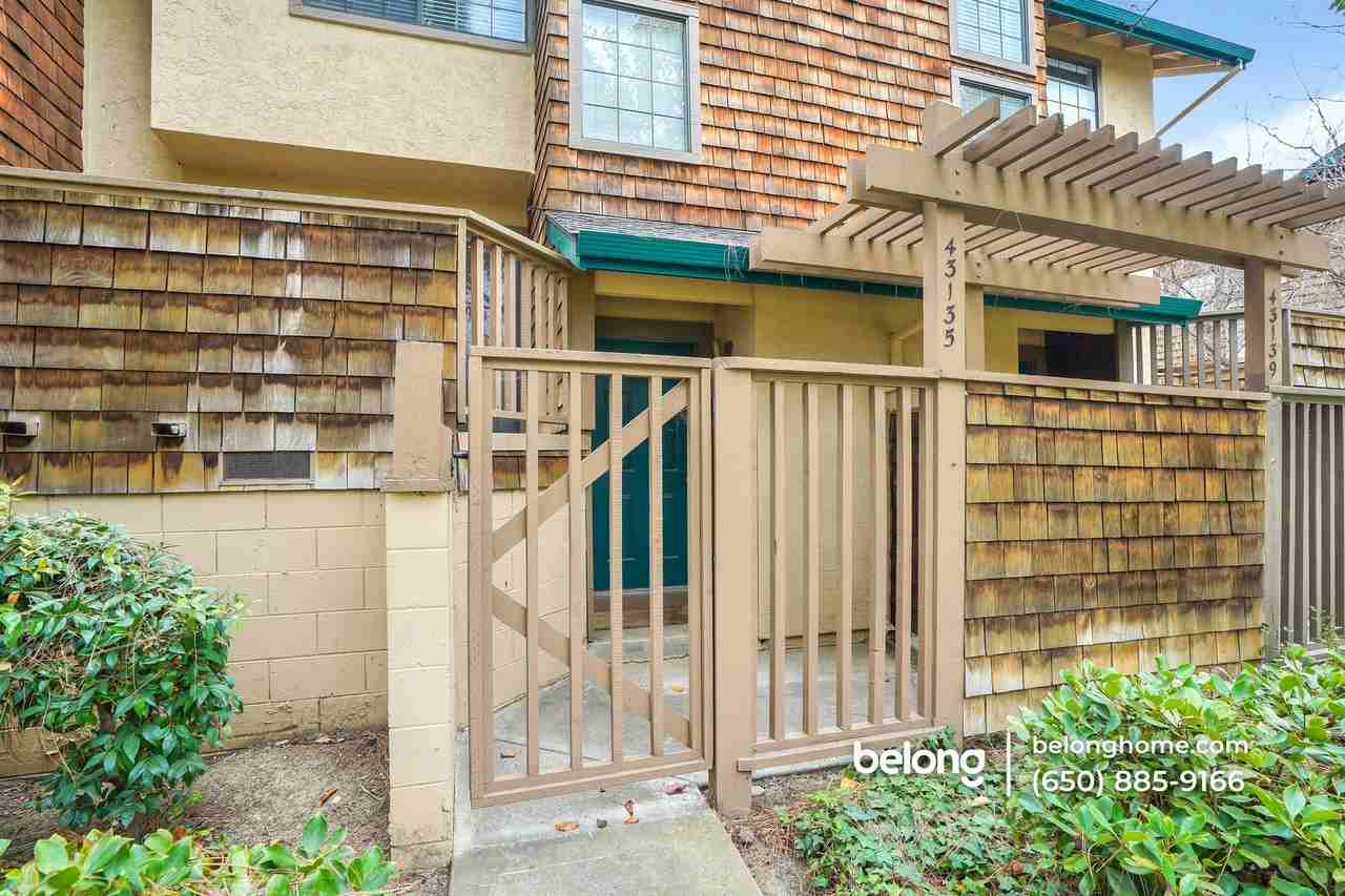 43135 Mayfair Park Ter - Photo 3 of 36