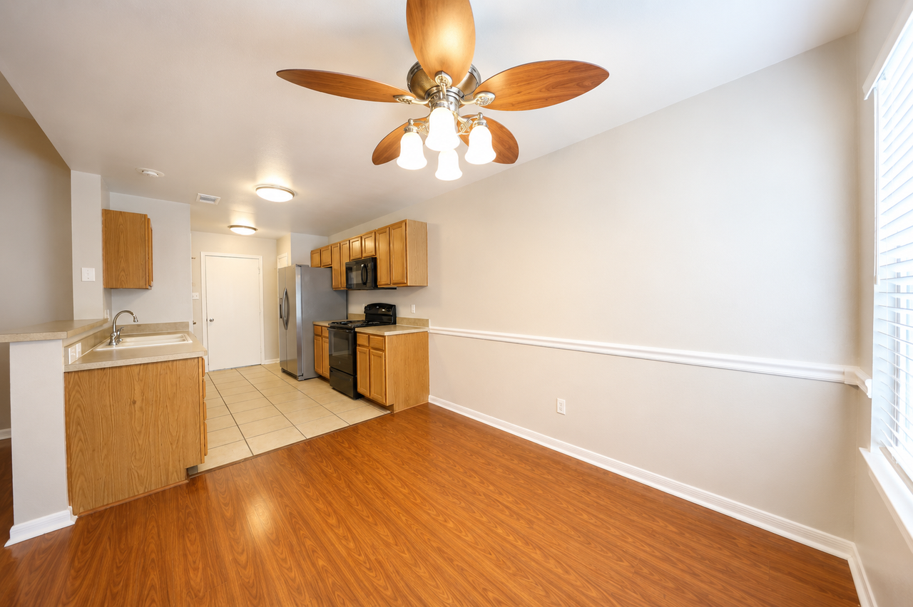 8403 Skyview - Photo 5 of 16
