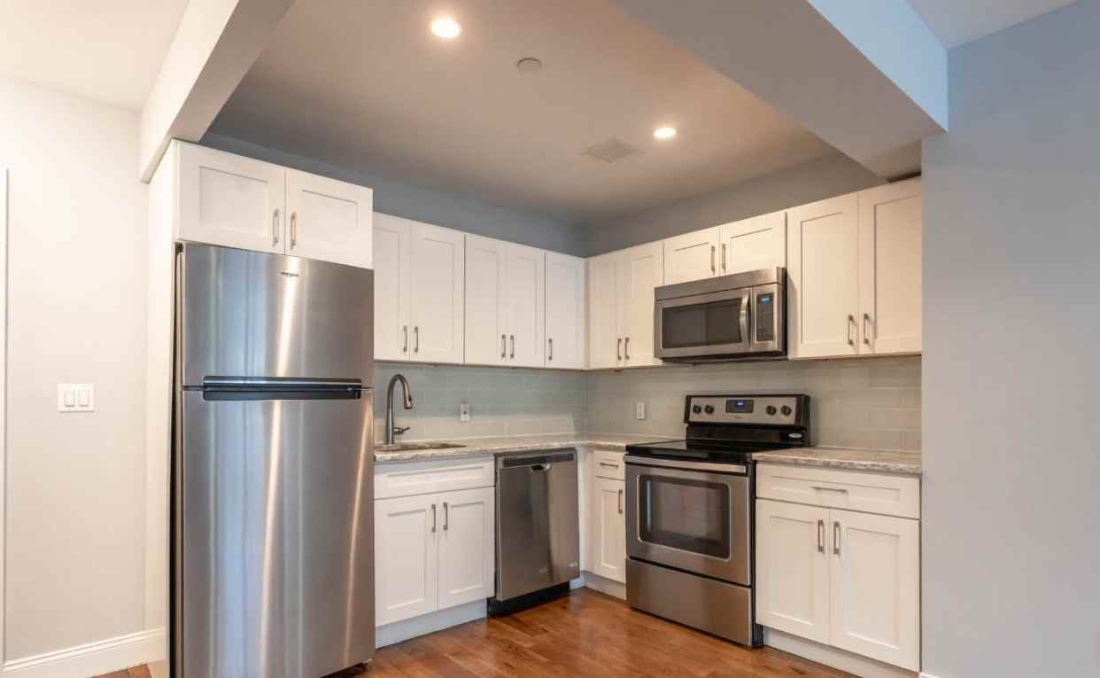 145 Lincoln Ave #5P - Photo 6 of 8