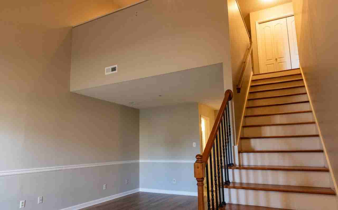8602 Old Carriage Ct - Photo 5 of 24