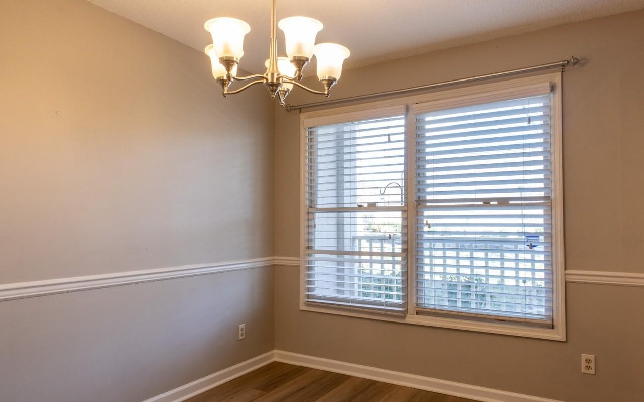 8602 Old Carriage Ct - Photo 7 of 24