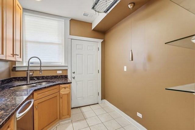2607 W Gunnison St - Photo 5 of 16