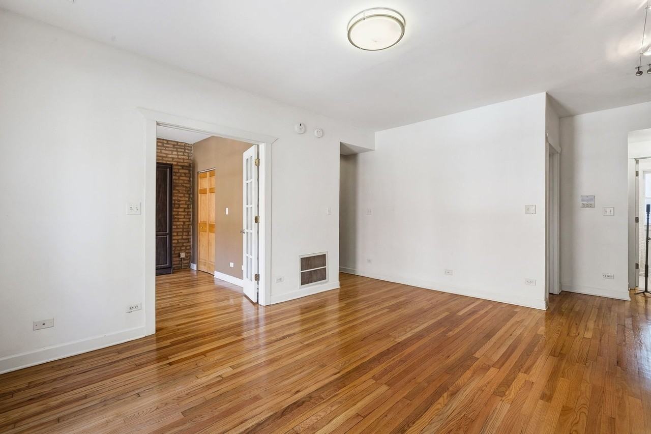 2607 W Gunnison St - Photo 6 of 16