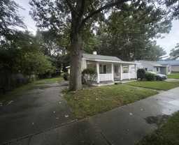 2204 Cottage Grove Ave - Photo 1 of 1