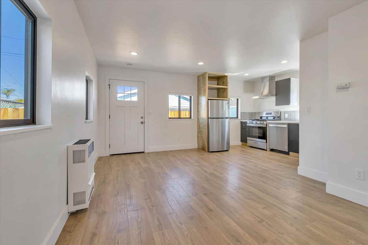 4211 Portola Dr - Photo 3 of 20