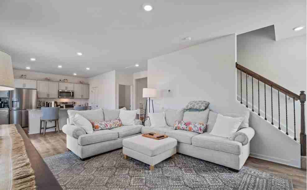 2406 Westwood Ave W - Photo 5 of 14