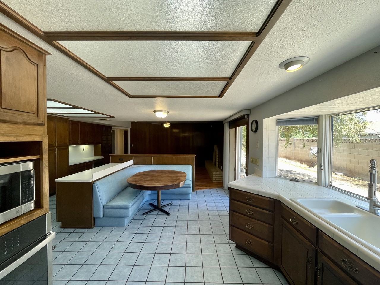 3436 W Kaler Dr - Photo 2 of 27