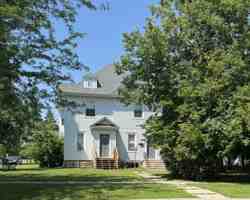 featured image of 305 3rd St N