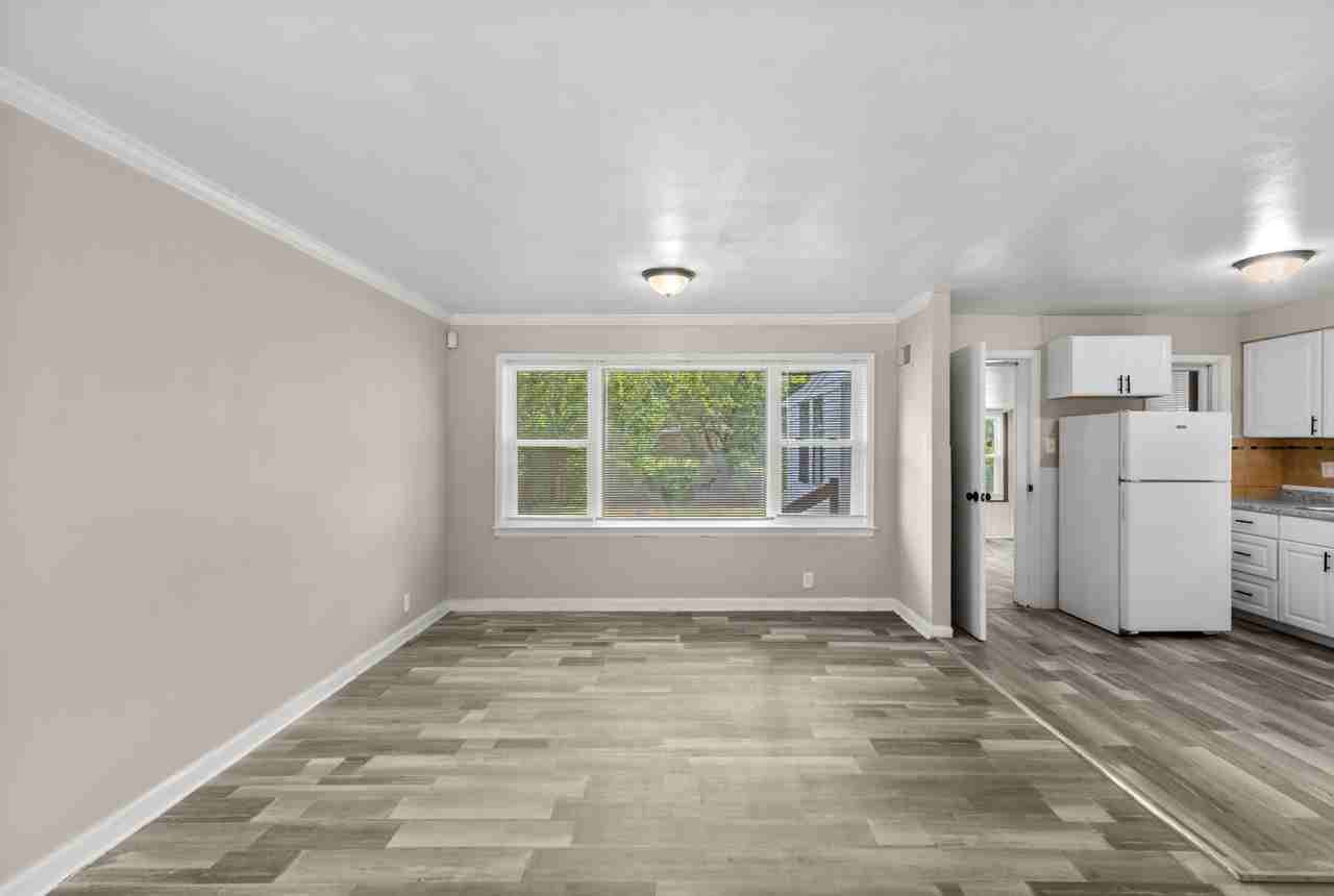 9778 Colony Dr - Photo 6 of 23
