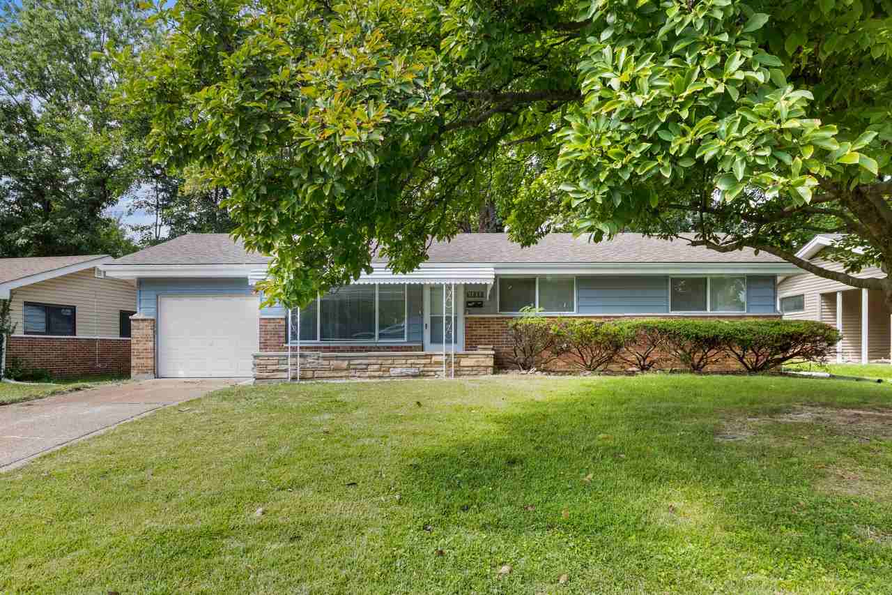 9737 Wendell Dr - Photo 2 of 26