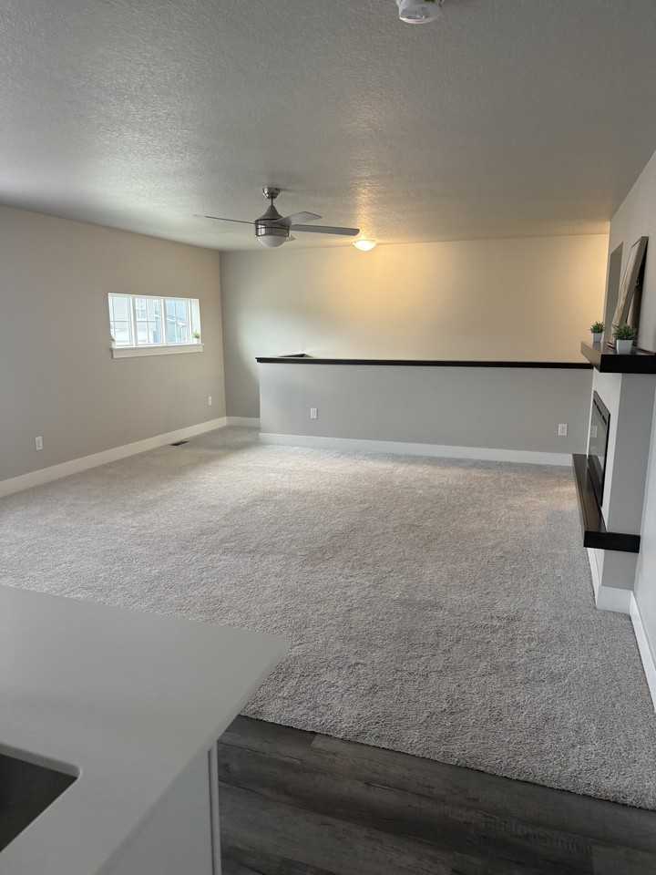 1504 Ne Polk Dr #1 - Photo 2 of 15