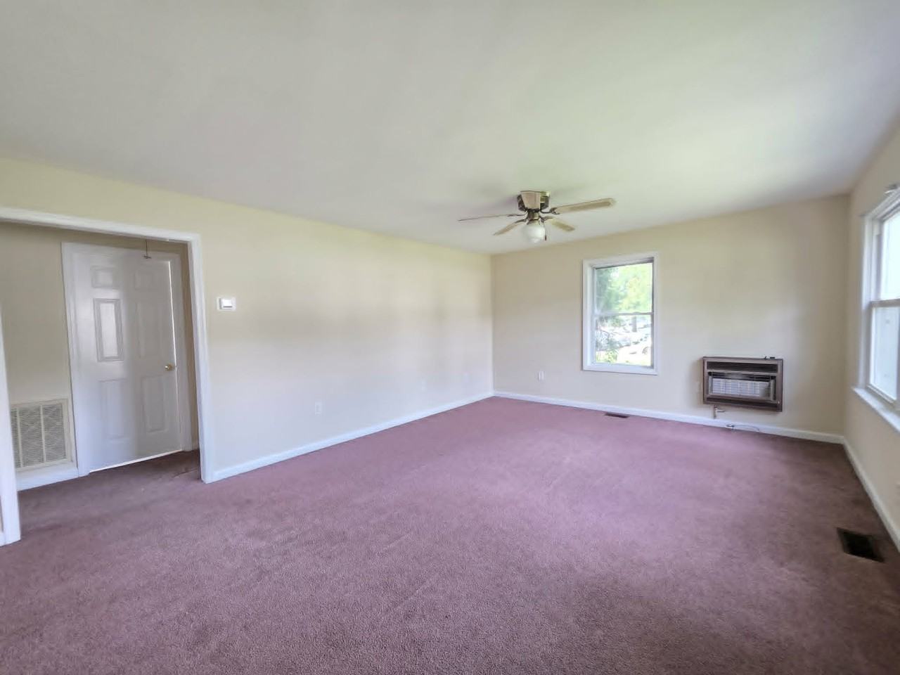 810 Snow Hill Rd #1 - Photo 4 of 18