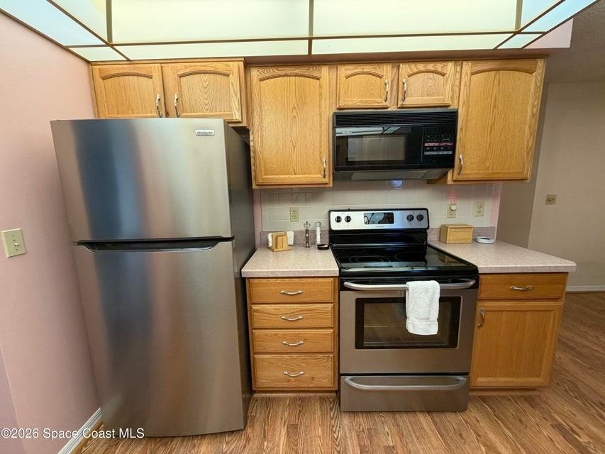629 Ebony St #1 - Photo 5 of 10