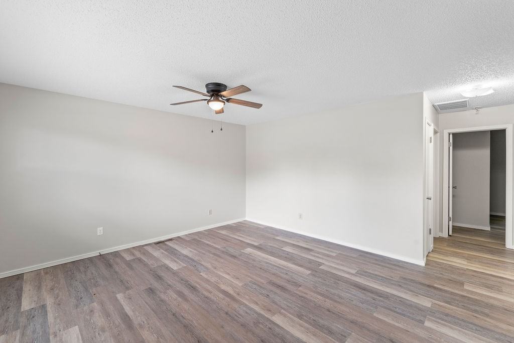 2456 N Homewood Ave #1 - Photo 4 of 13