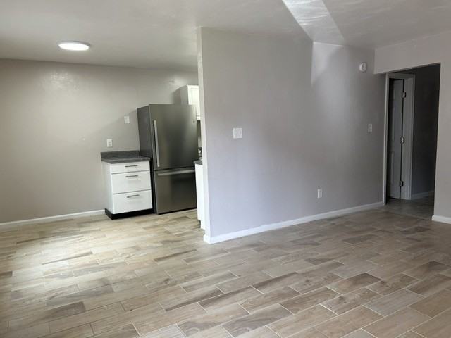 Hanson Ave #6 - Photo 7 of 9