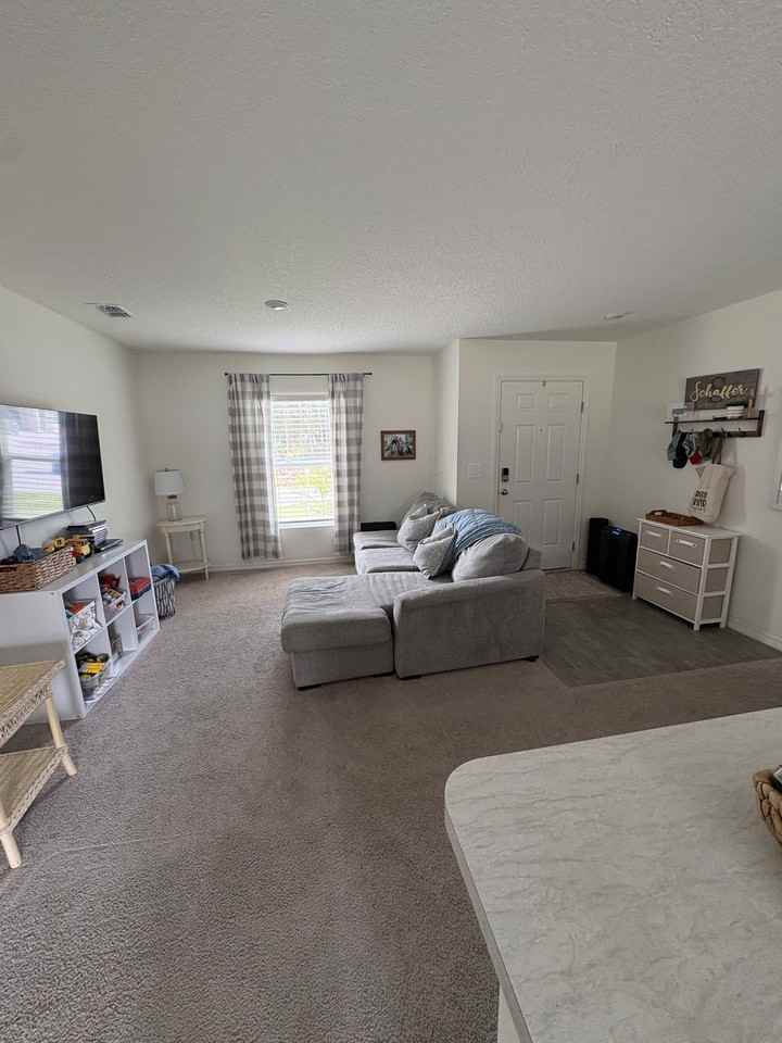1207 Waffle St Se #1 - Photo 2 of 8