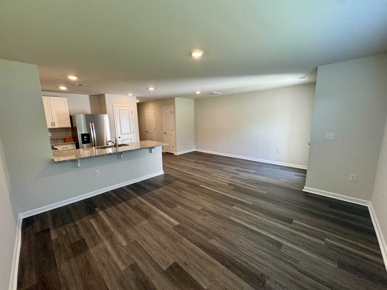405 Gemstone Blvd - Photo 5 of 18