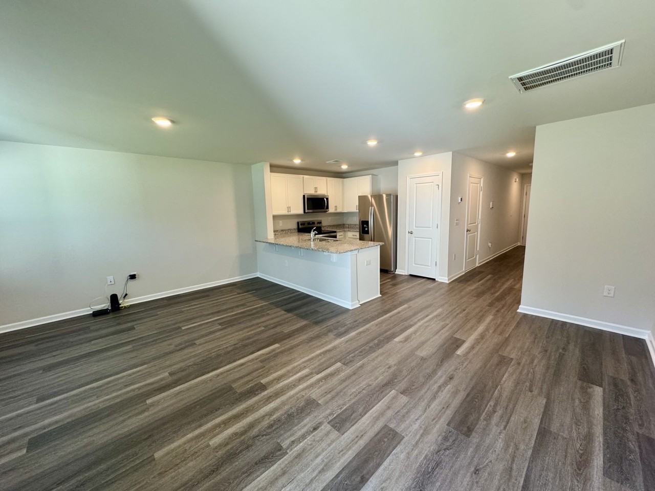 405 Gemstone Blvd - Photo 6 of 18
