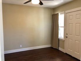 531 1/2 N Avenue - Photo 1 of 1