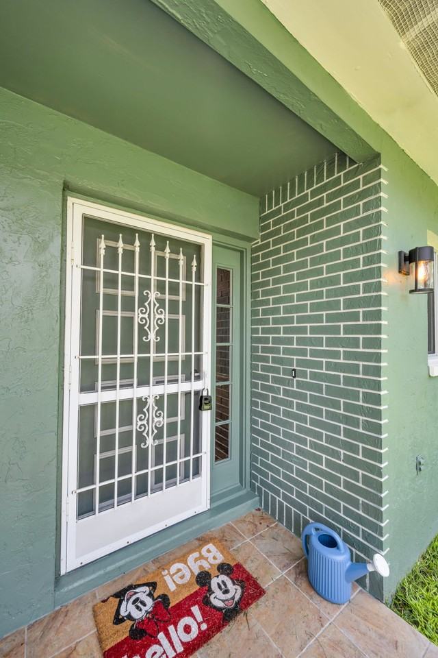 13005 Club Dr - Photo 4 of 49