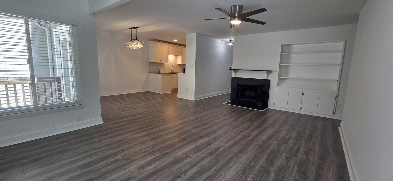 5703 Willowbrook Dr - Photo 3 of 16