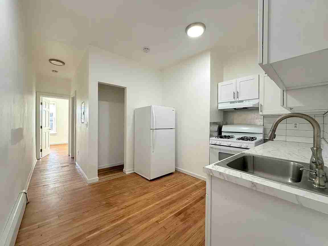 102 S Lander St #3N - Photo 7 of 11