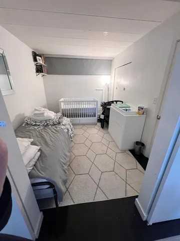 345 Harvard St #1F - Photo 5 of 10