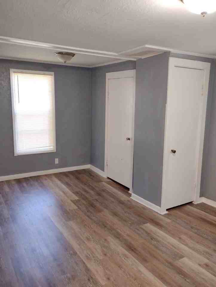 1201 Dabbs St #2 - Photo 2 of 5