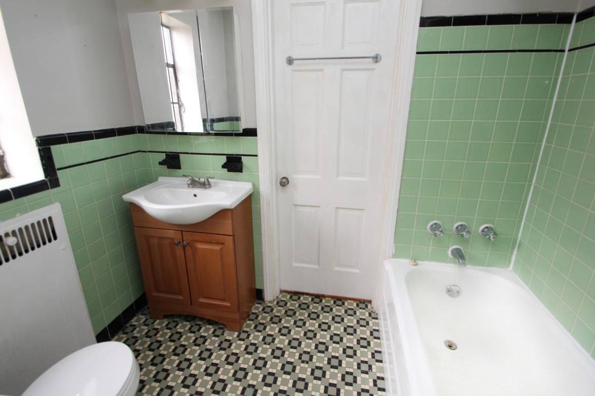 35 HAWLEY AVENUEAPT B-4 #B04 - Photo 6 of 14