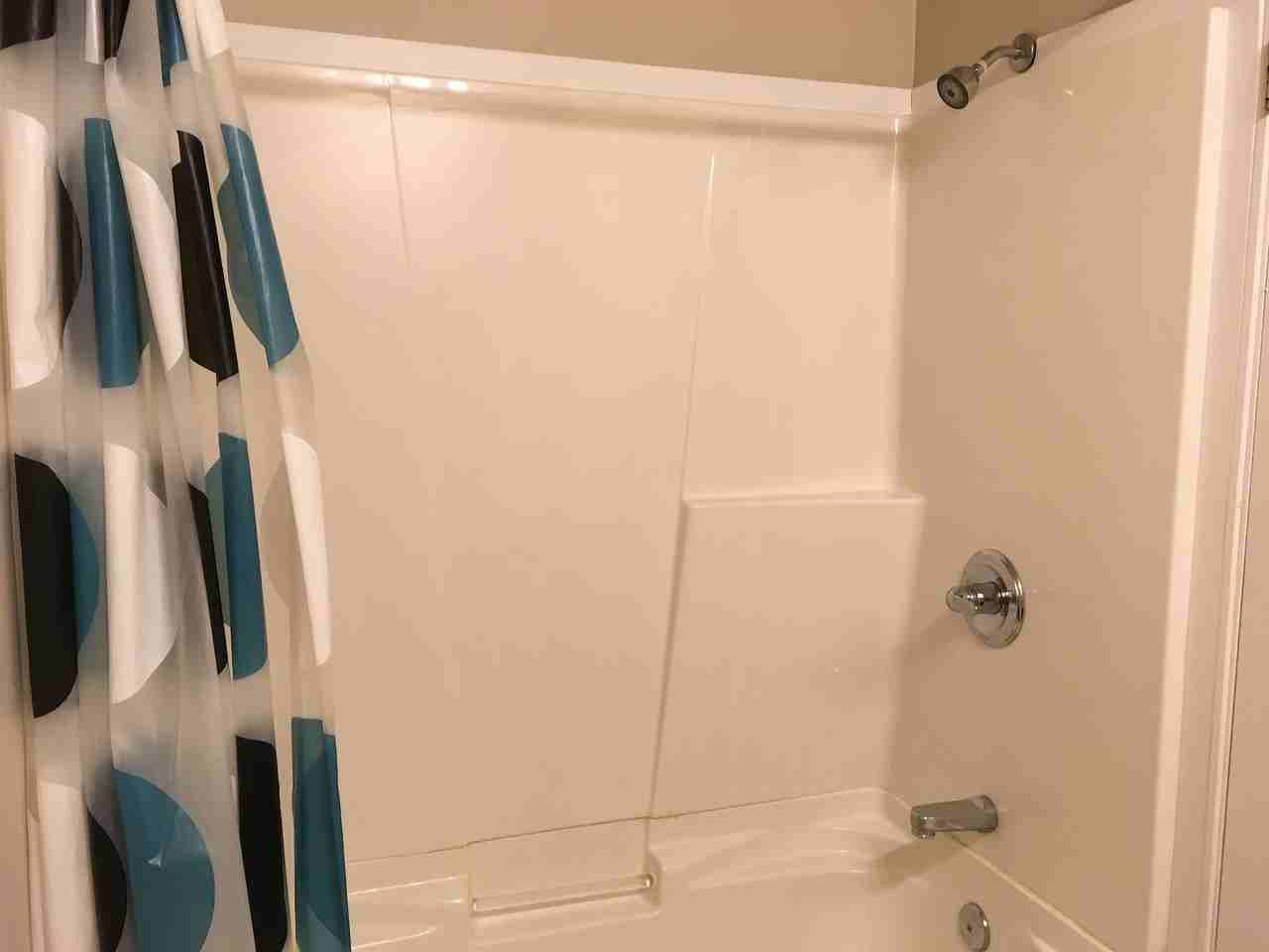 8951 84 Ave Nw - Photo 3 of 10