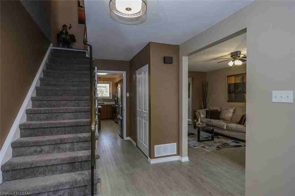1460 Fairfax Court Townhouses - Photo 2 of 14