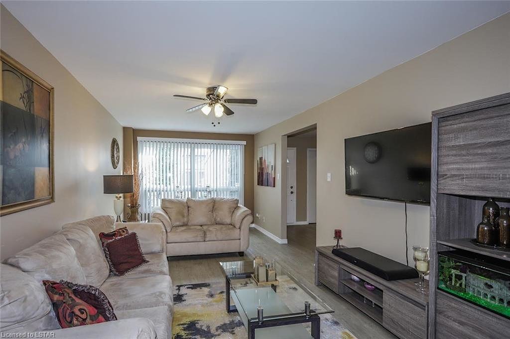 1460 Fairfax Court Townhouses - Photo 3 of 14