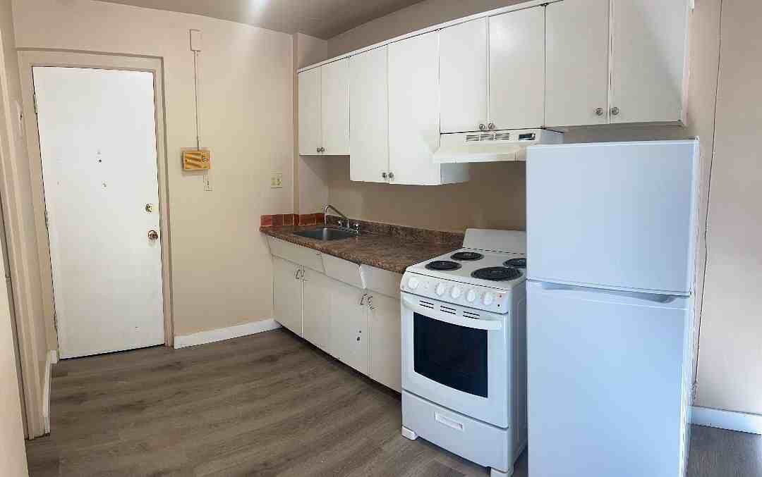10651 - 10651 104 Street Northwest - Photo 2 of 7
