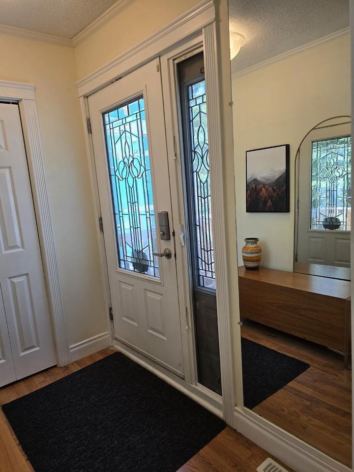 14627 103 Ave Nw - Photo 2 of 18