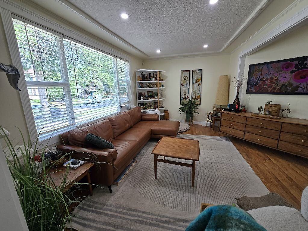 14627 103 Ave Nw - Photo 5 of 18