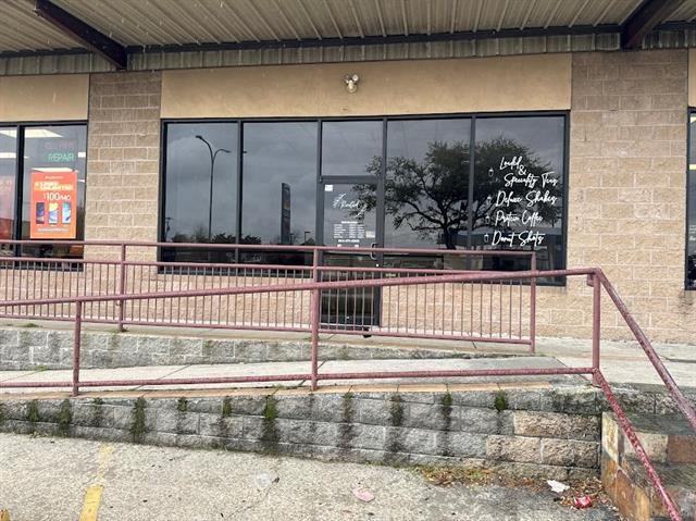 7420 W Judge Perez Dr #B - Photo 2 of 10